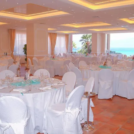 Del Golfo Отель 4*