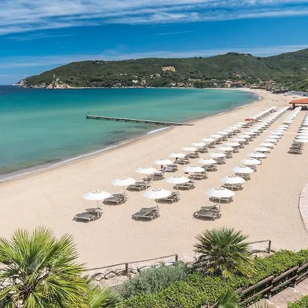 Отель Del Golfo 4*